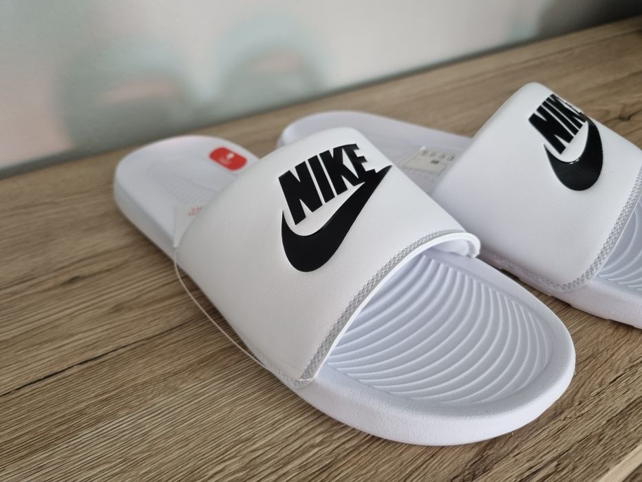 Klapki Nike Victori One Slide. Męskie klapki na basen, pod prysznic