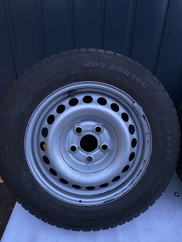 4 felgi 5x120  Volkswagen T5 205/65 R16 C