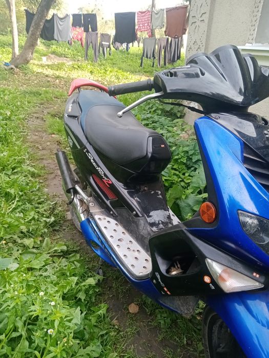 Продам скутер пежо спідфайт2