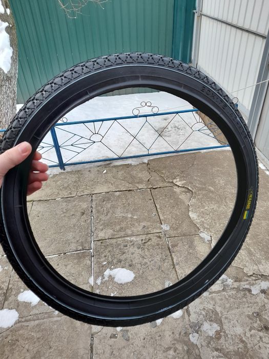 Велосипедная покришка с камерой 20х1.75