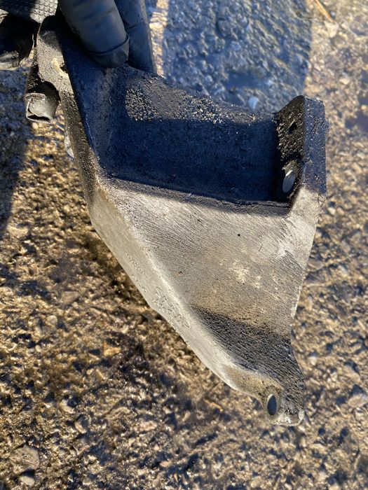 Audi a4b5 a6c5 Passat b5 łapa mocowanie