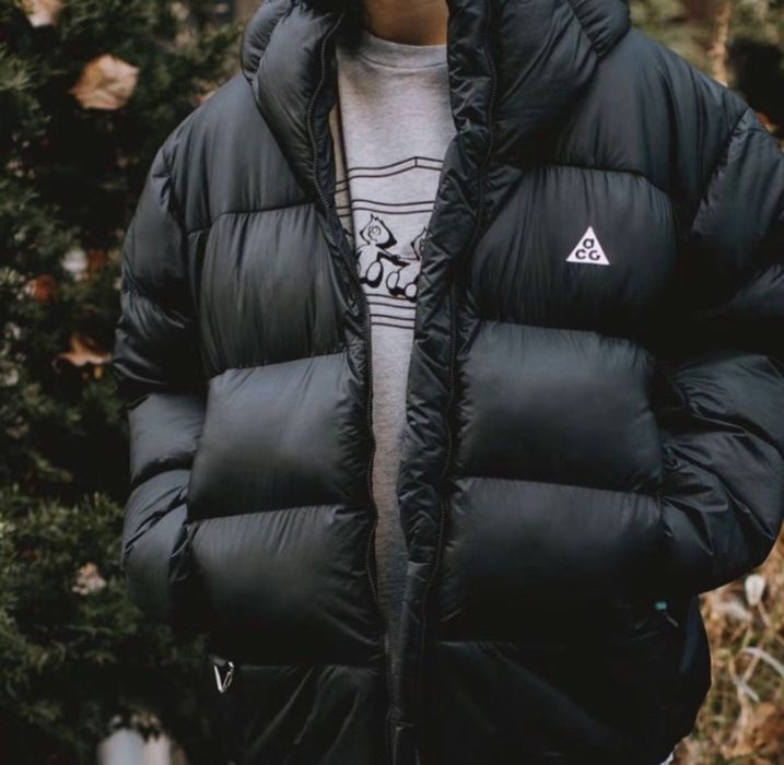 Пуховик Nike ACG