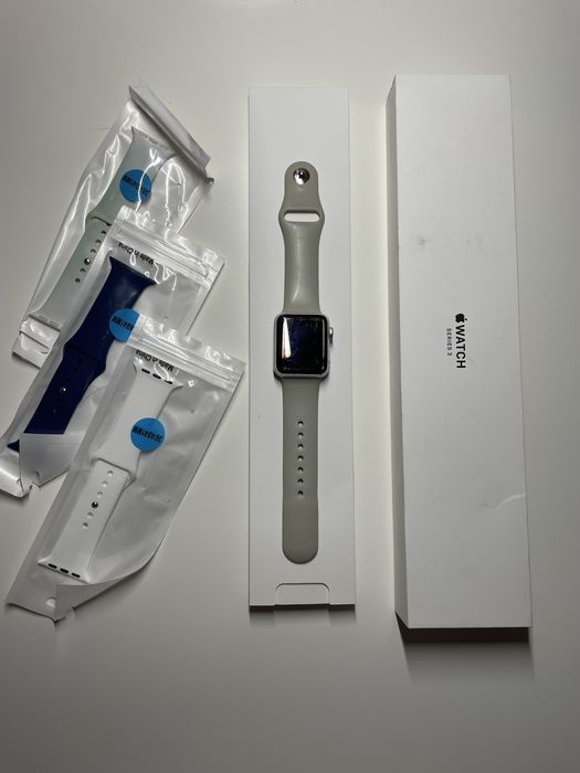Apple Watch Series 3 38mm – Srebrny,  bateria do wymiany
