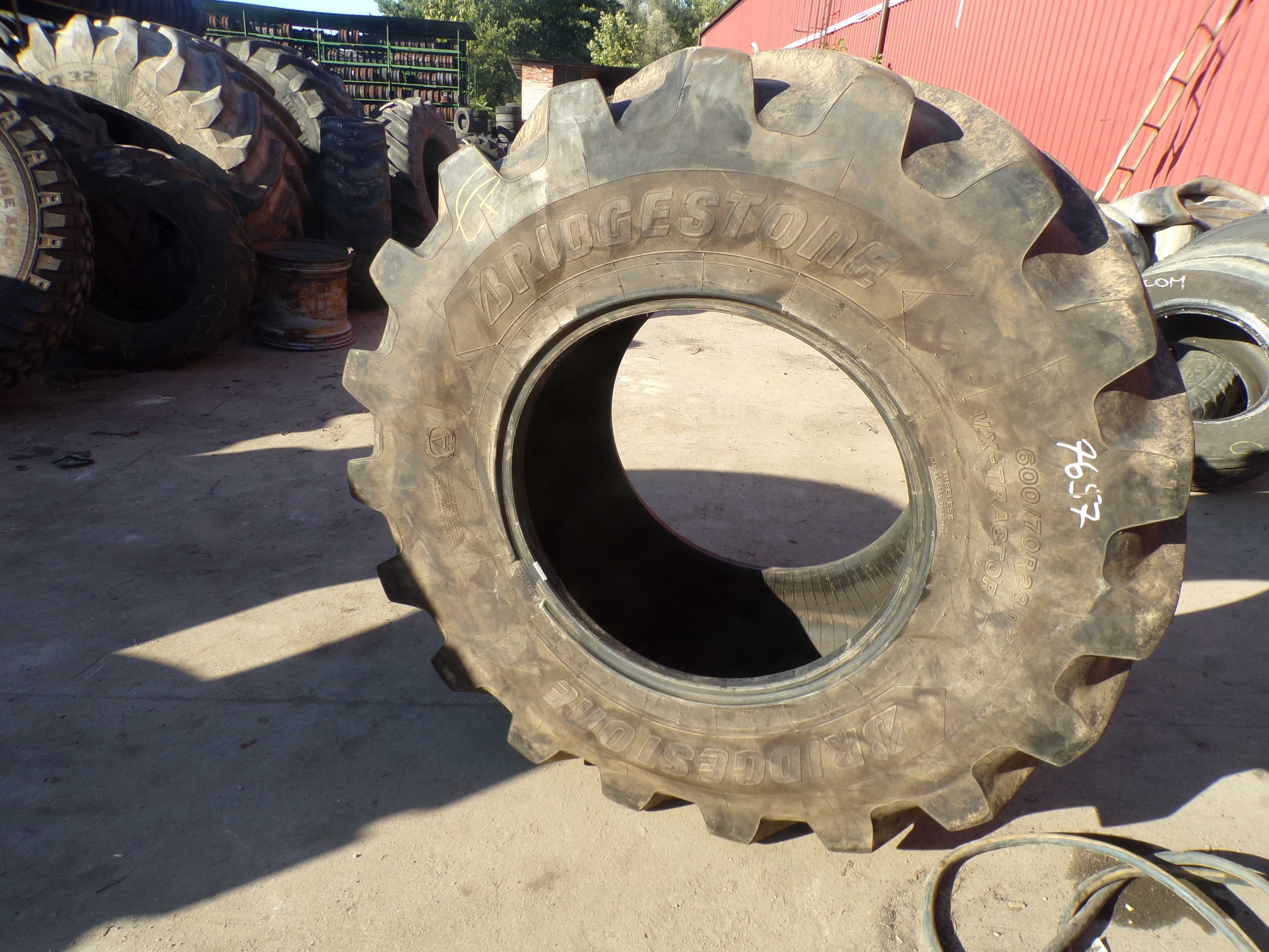 opona 600/70R28 BRIDGESTONE VX-TRACTOR (1700 netto)