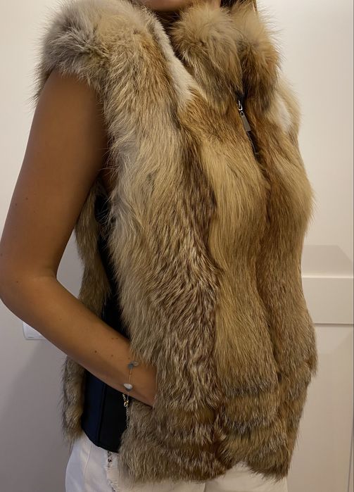 хутряна жилетка безрукавка з лисиці з вставками шкіри