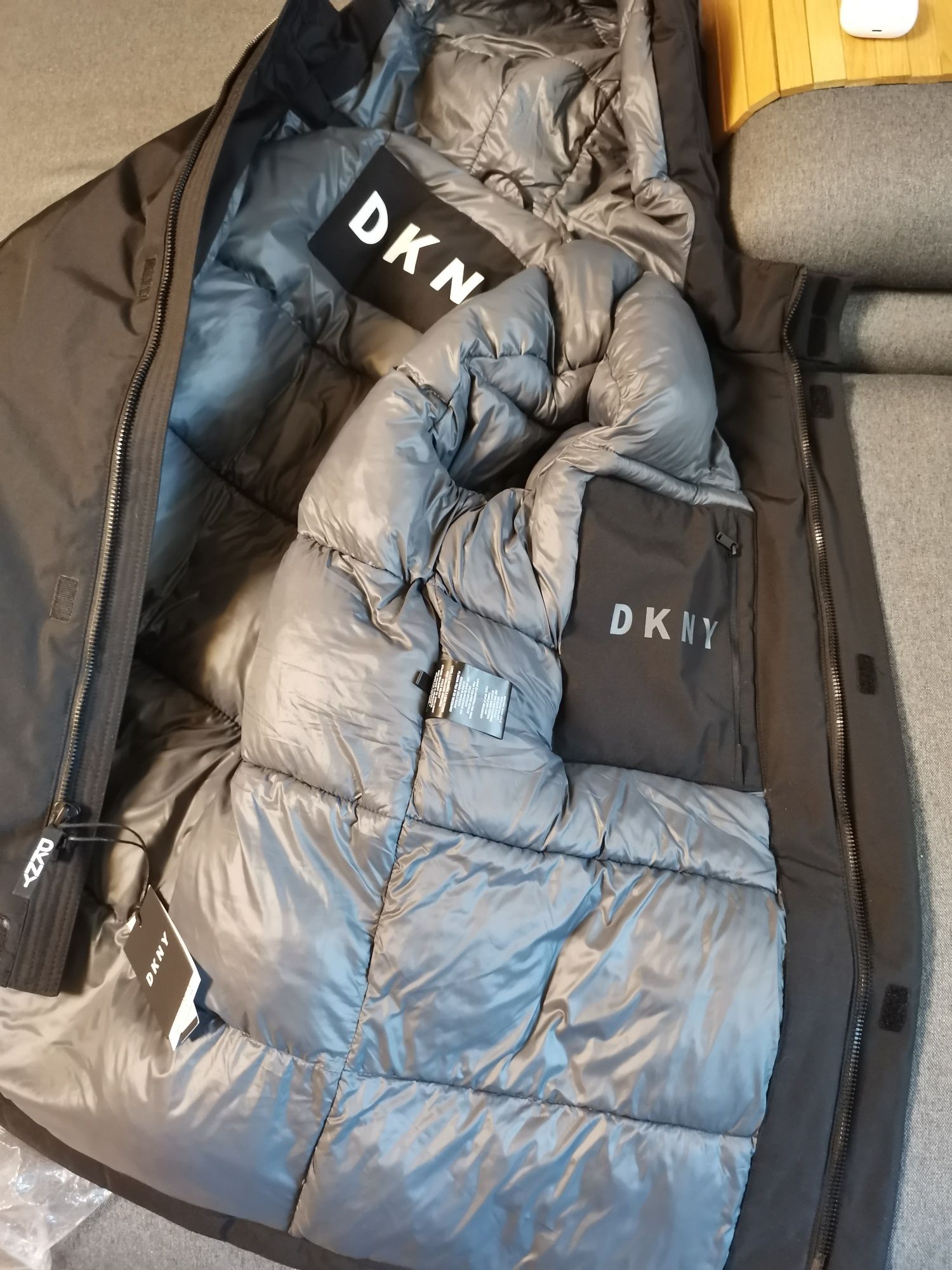 Зимняя Куртка  DKNY