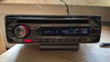SONY AUX 4x50W CD/MP3 Radioodtwarzacz + kable sprawny