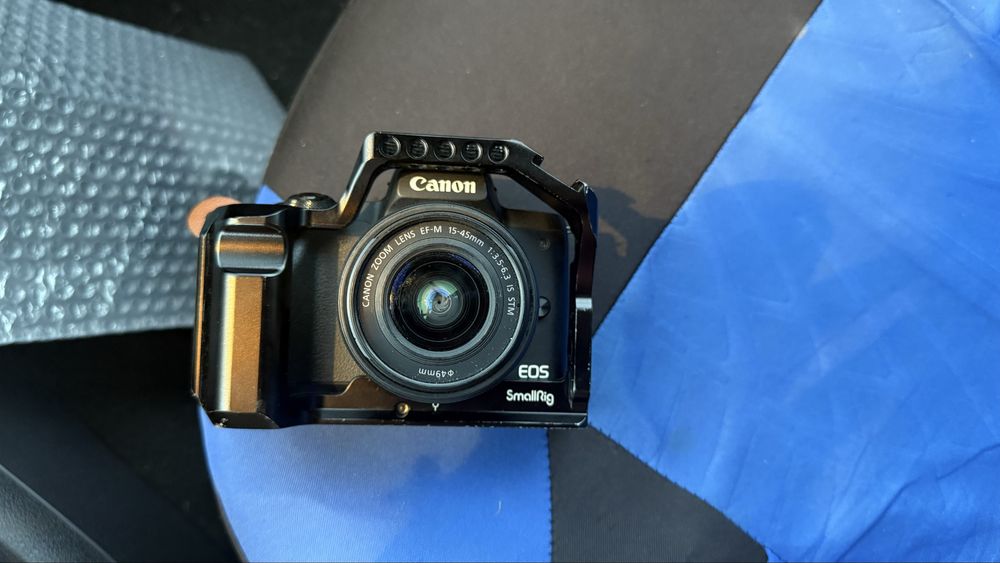 Canon M50 Mark II c/ Lente 15-45mm + Lente 22mm