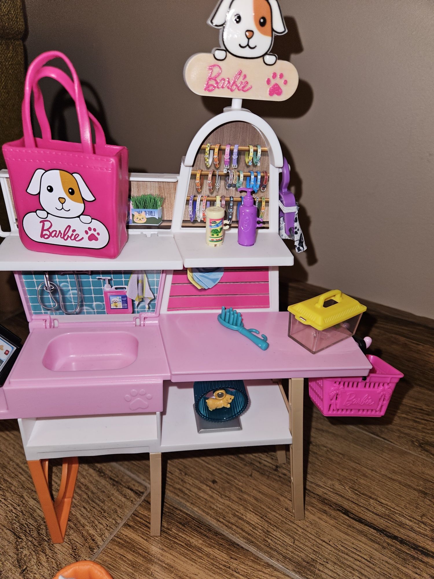 Sklep zoologiczny ,zwierzęta Barbie zestaw