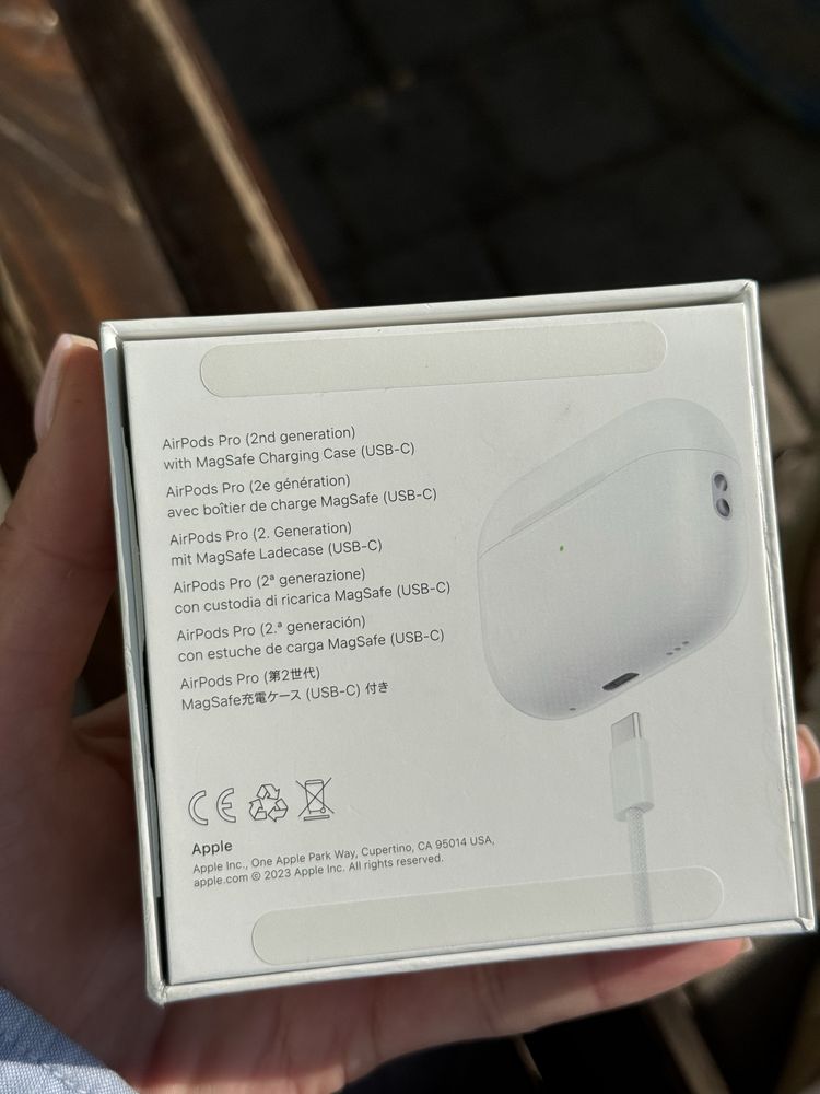 Навушники APPLE AirPods Pro (2nd Generation)