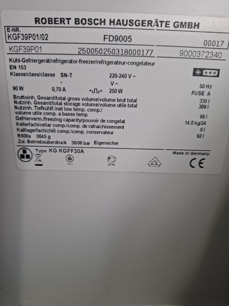 Запчасти на холодильник Boschhhhhh