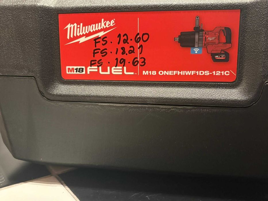 MILWAULKEE - M18  - Onefhiwf1d2  - 121C