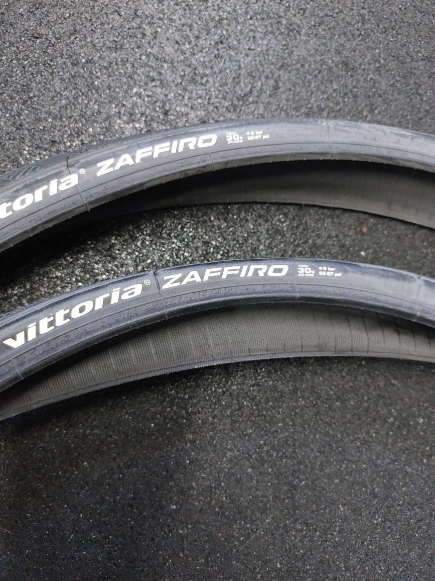 2X Nowa opona Vittoria Zaffiro 700x30c drut