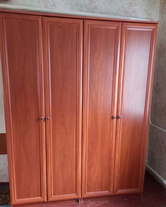 Продаю меблi в гарному станi