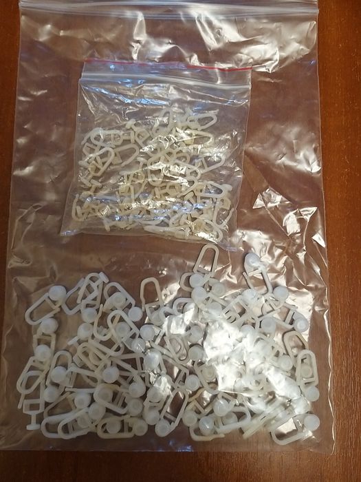 Крепление для тюли, штор. Крючки.