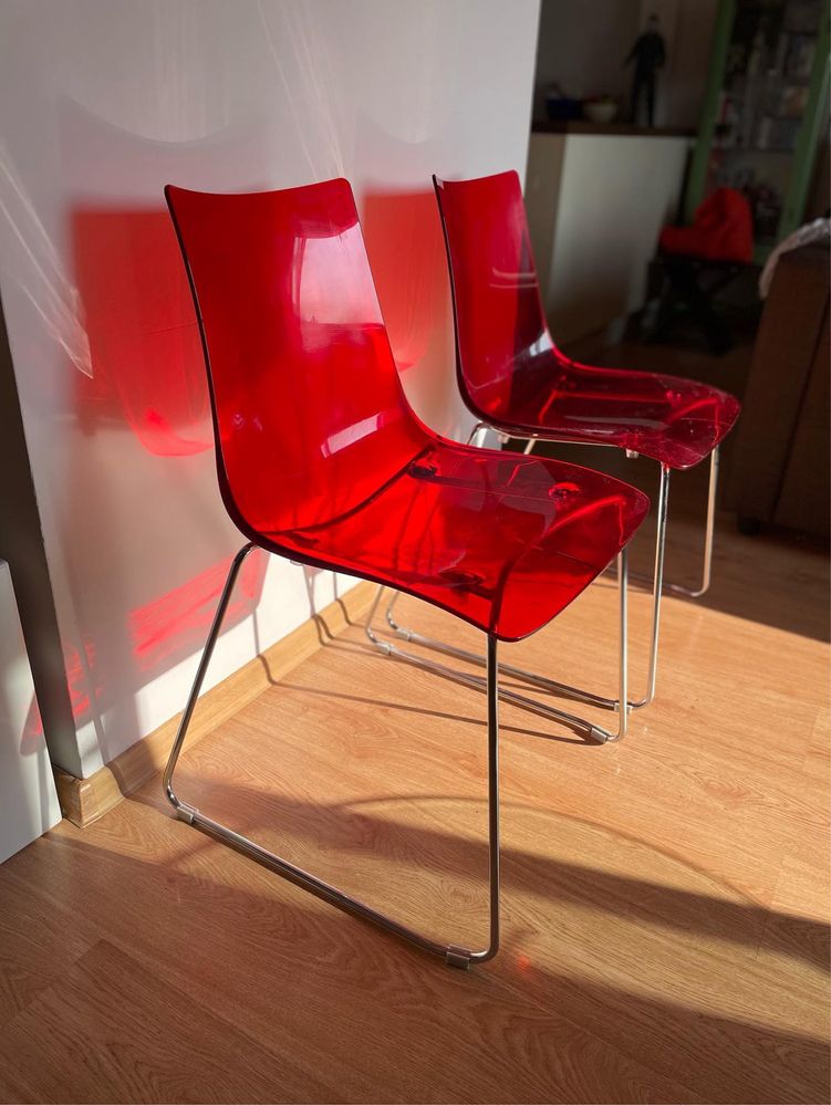 Vintażowy fotel czerwony vintage