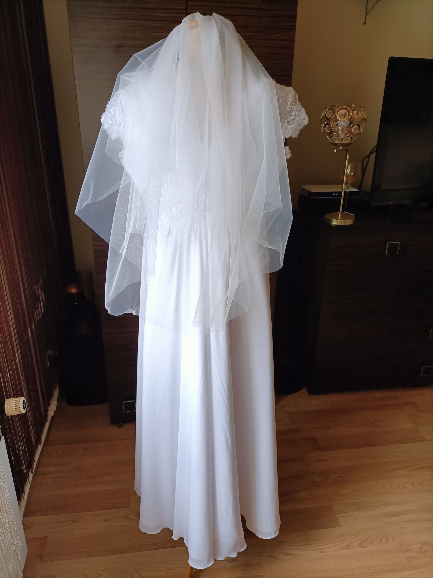 Suknia ślubna idealna dla Panny Młodej z ciążowym brzuszkiem