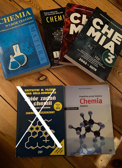 Książki do nauki chemii 10zł sztuka