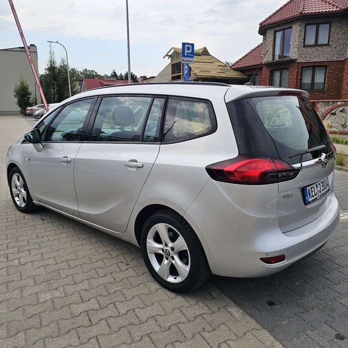 Opel Zafira 1.4 Turbo Niski Przebieg Sprowadzony Ładny
