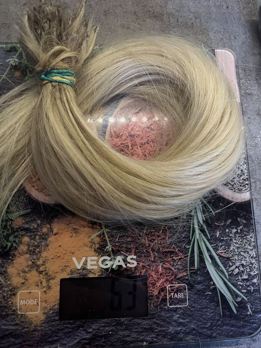 Волосся натуральне для нарощення