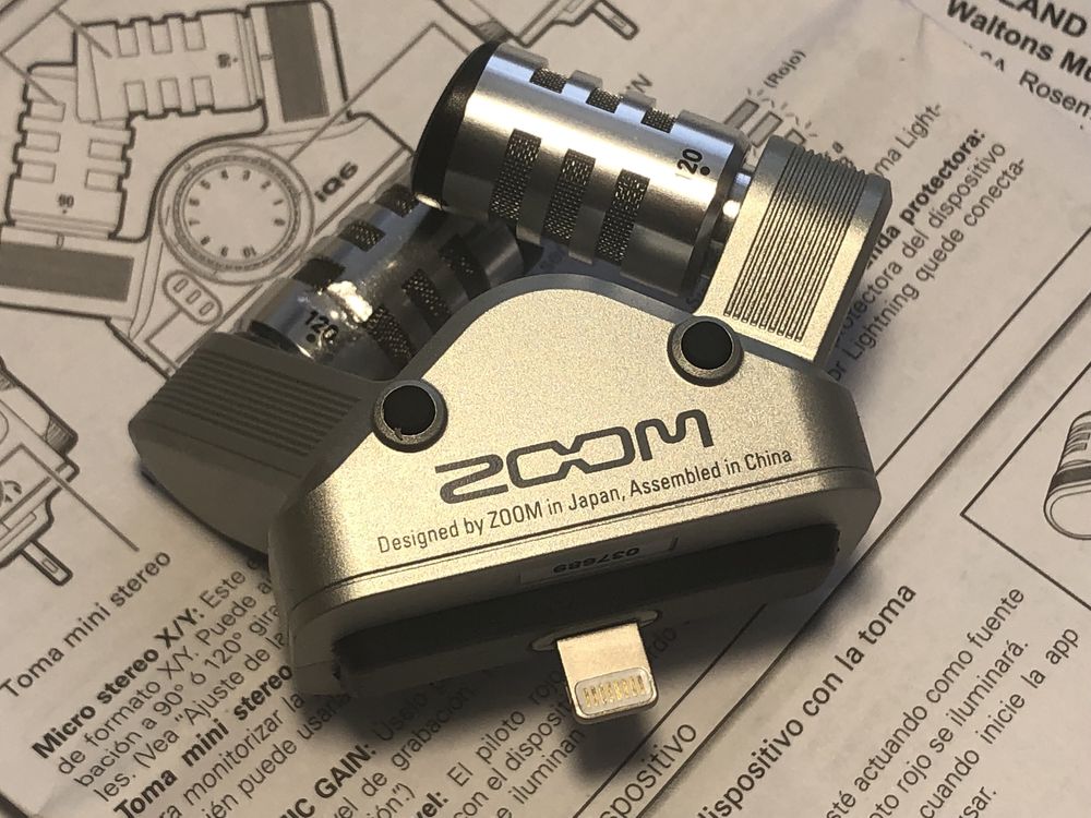 Микрофон Zoom iQ6  (для iPhone)