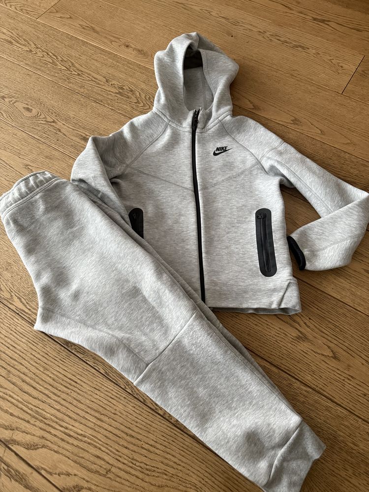 Dres Nike Tech Nike