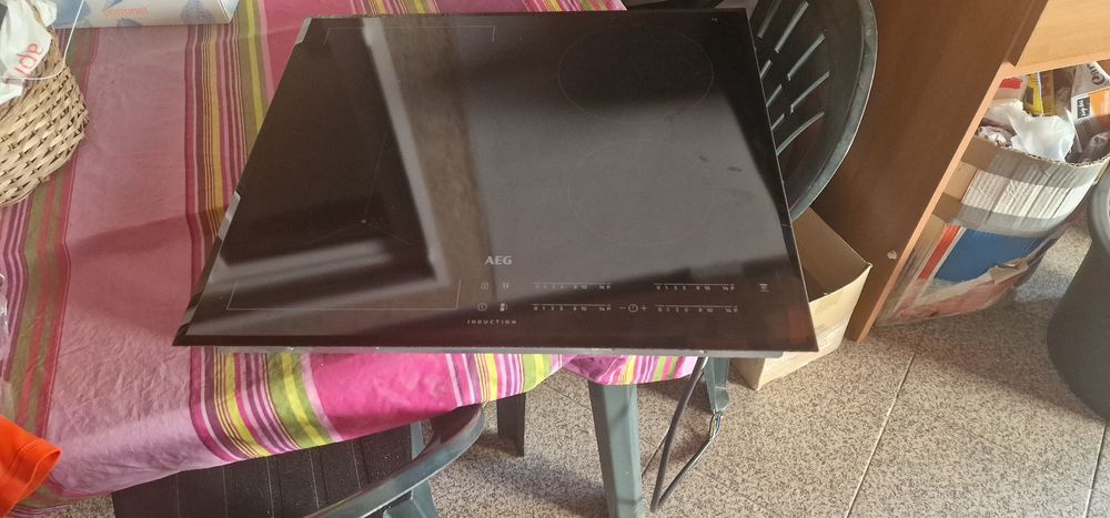 Placa AEG IKE64441FB