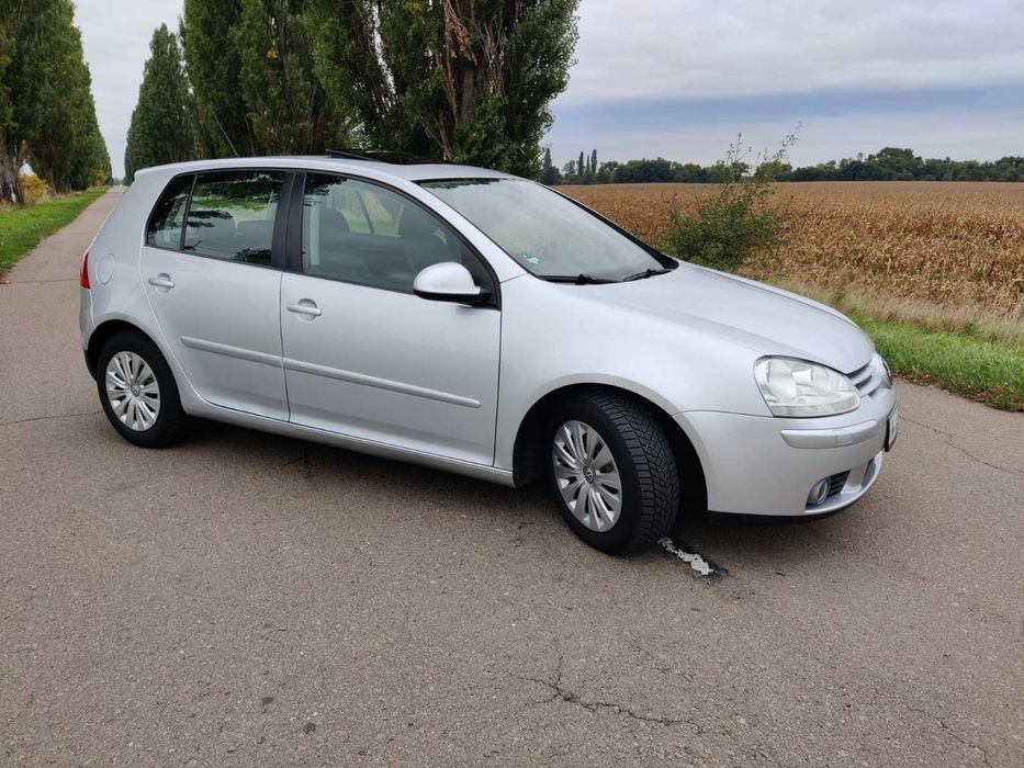 Volkswagen Golf 5. 1,6 mpi