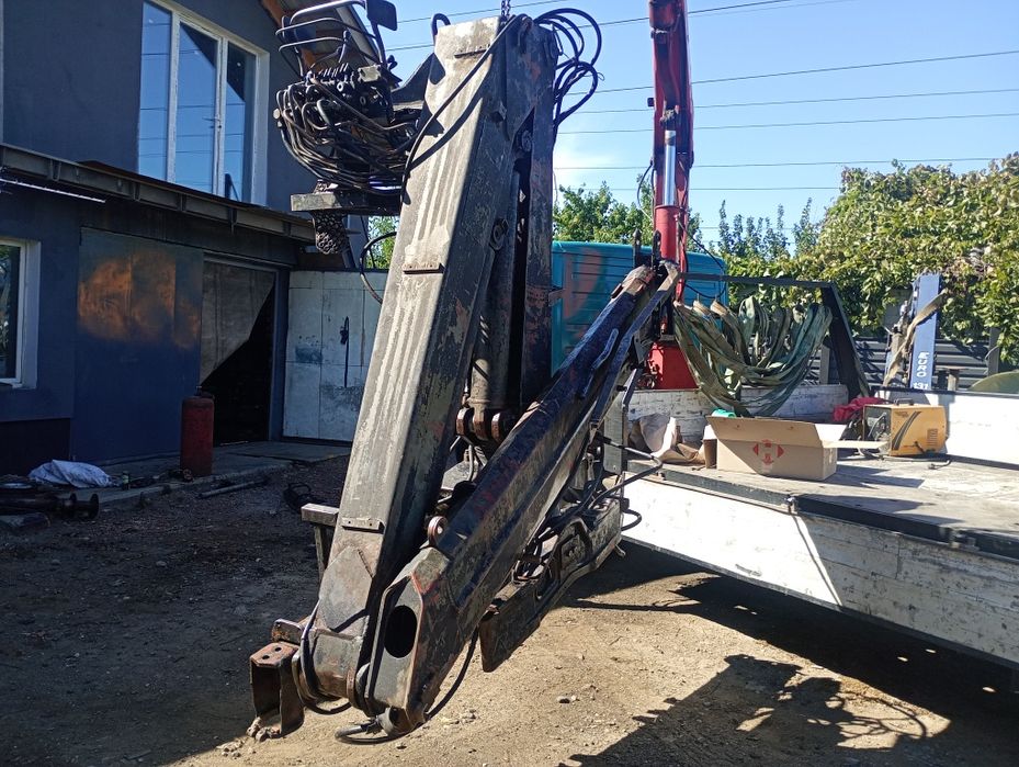 Продам   маніпулятора hiab100  по кусками.