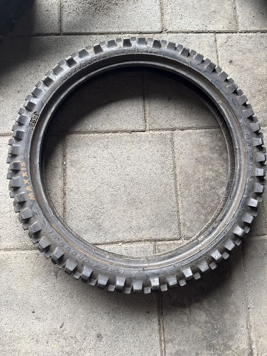 Мото шина 80/100/12 mitas зад 60/100/14 maxxis перед