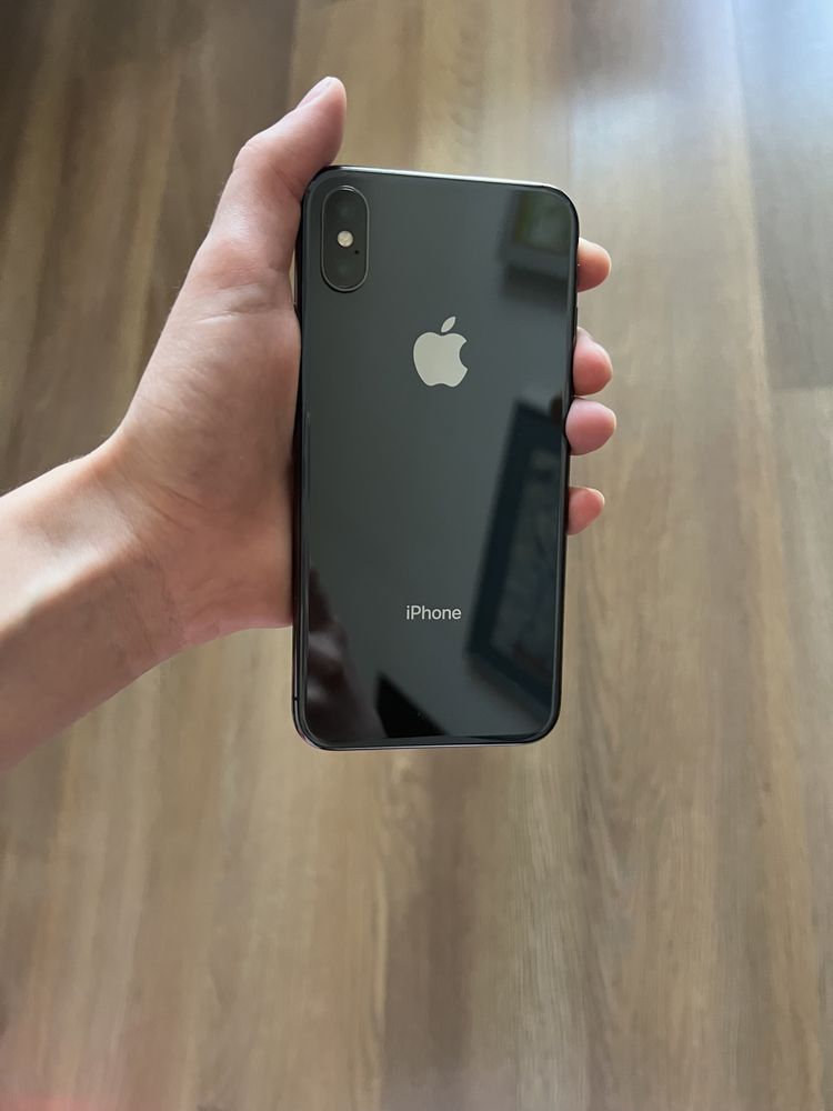 Iphone X 64 гб в Чудовому стані R-sim