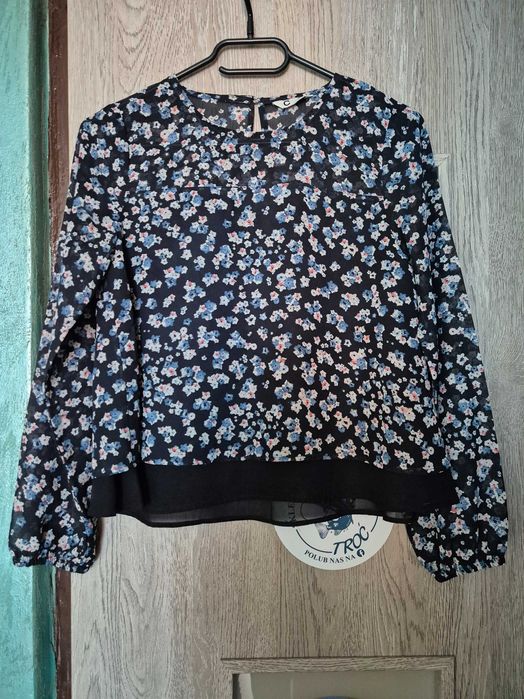 Bluzka w kwiaty 146