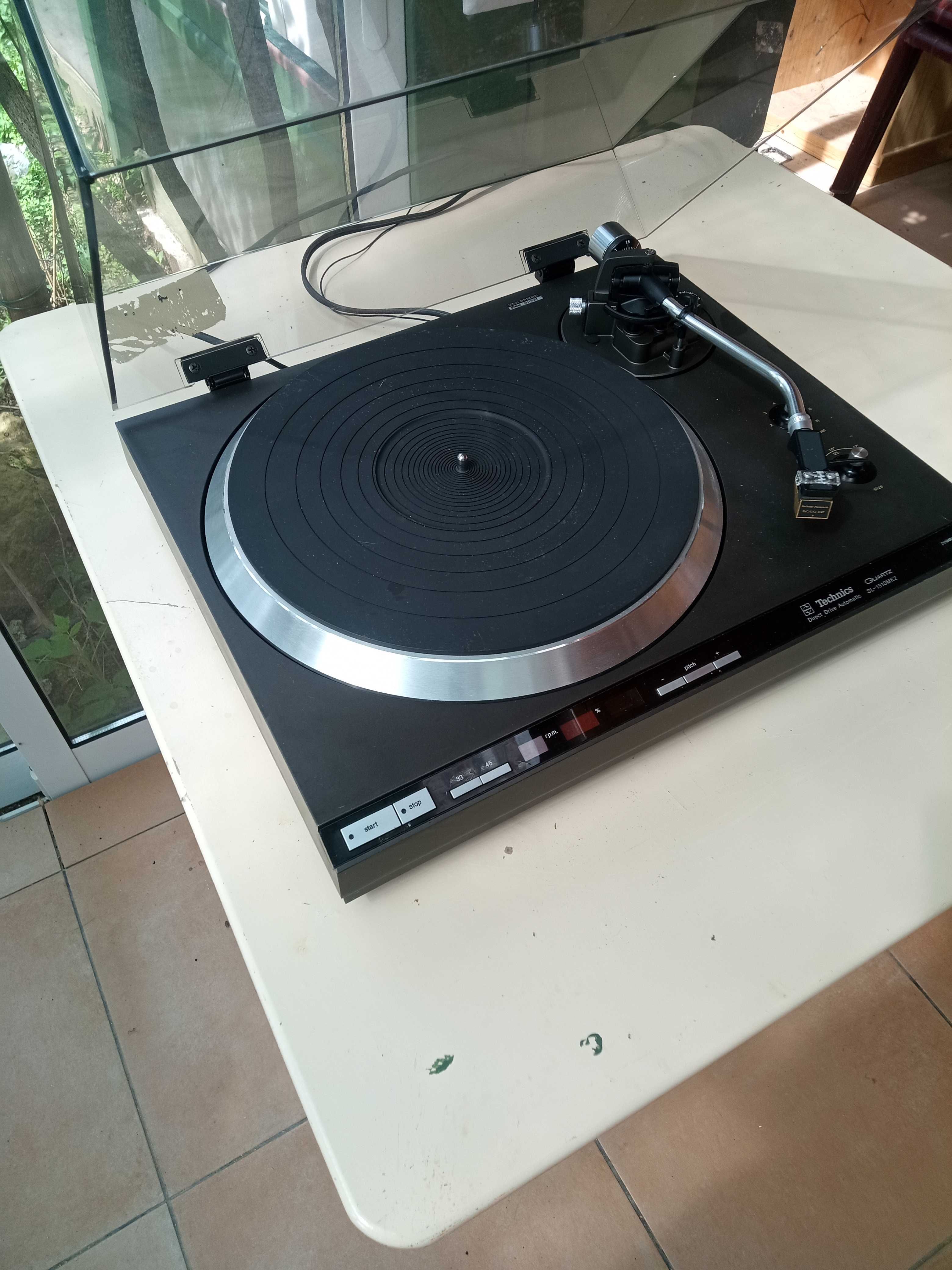 Gira discos profissional - Technics SL1310 -  condição imaculada