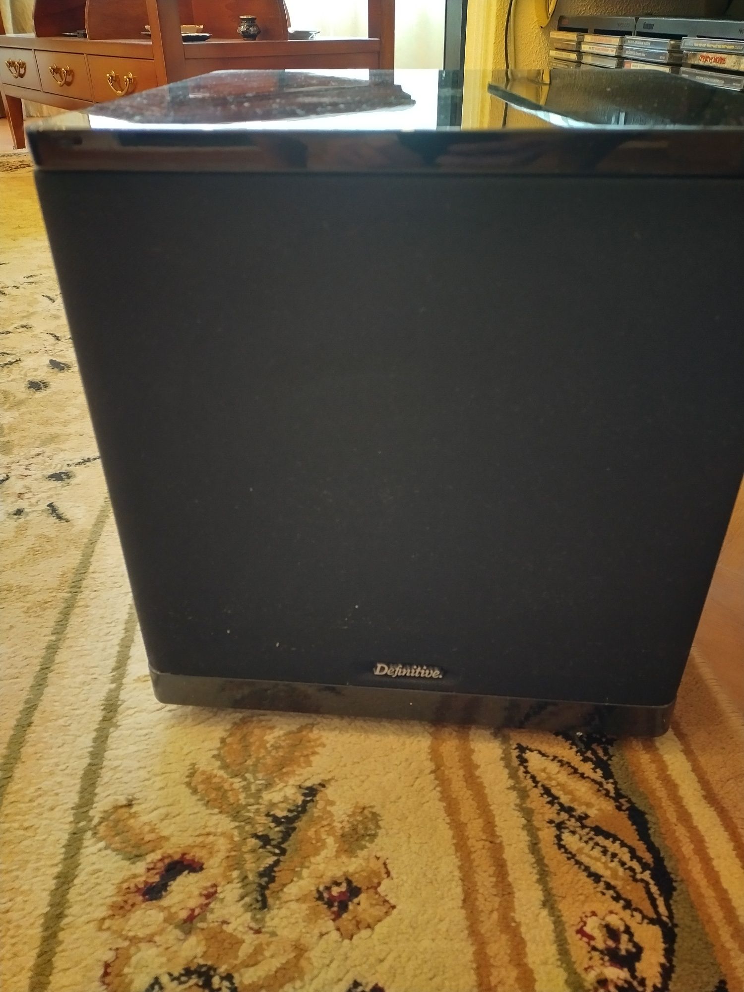 Сабвуфер активний DEFINITIVE TECHNOLOGY SuperCube2