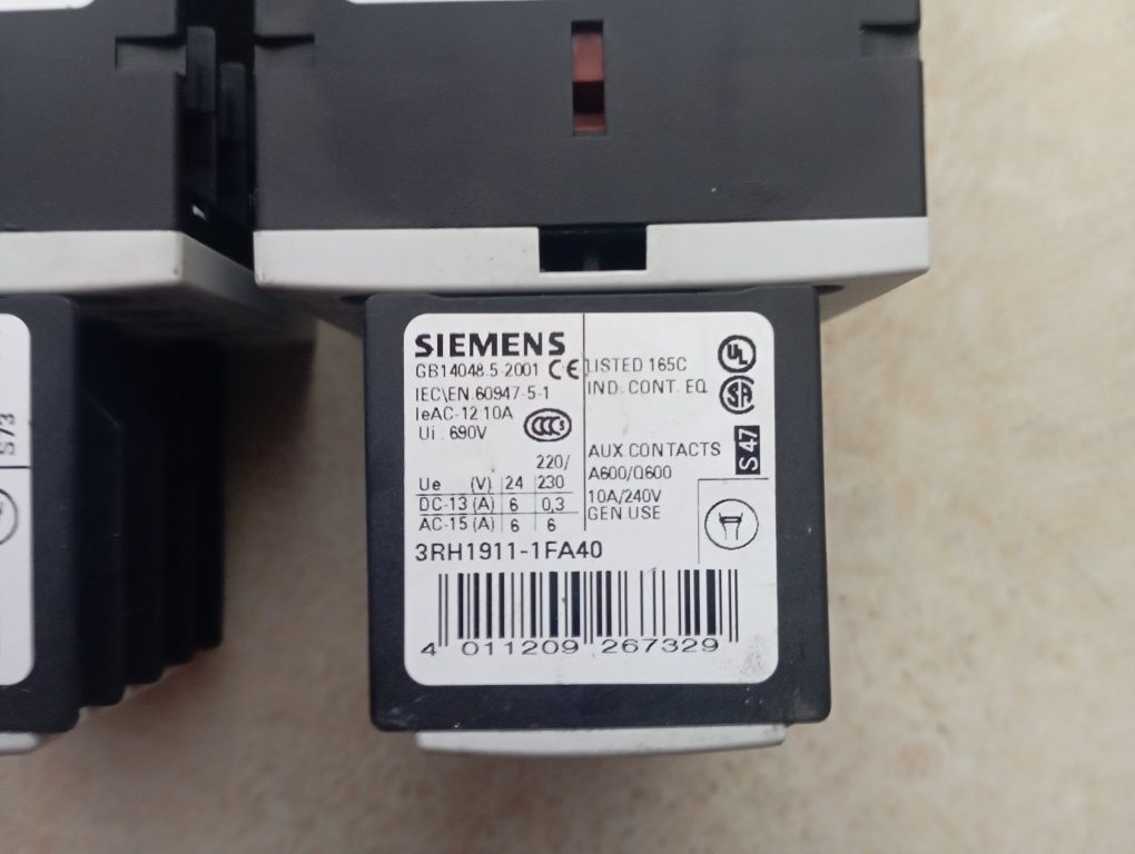Styczniki Siemens 3RH1122, 3TG1001