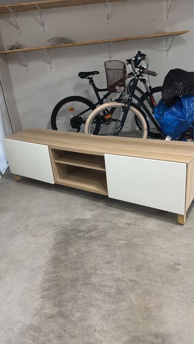 Móvel TV branco e madeira