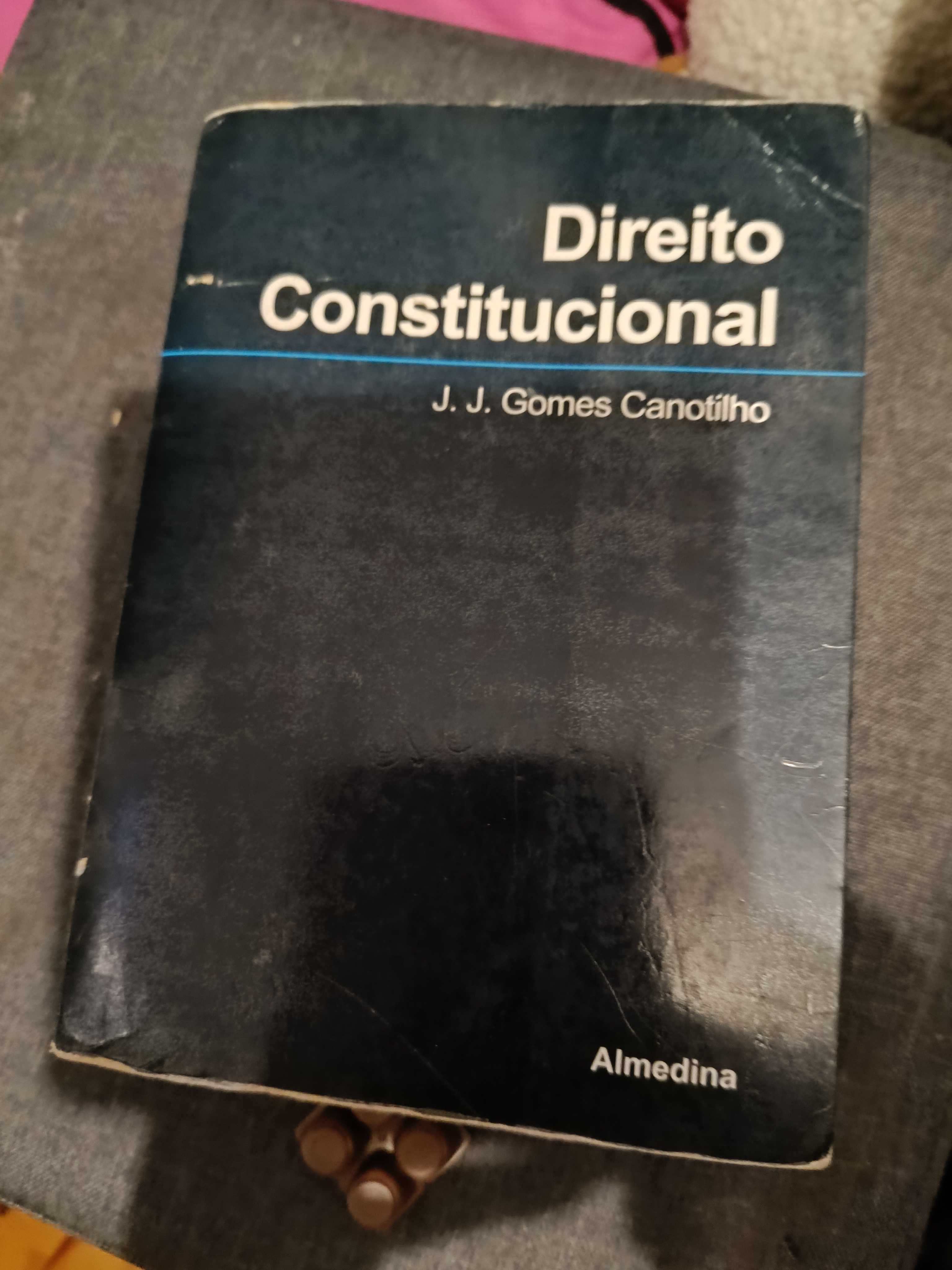 Livro de Direito Constitucional