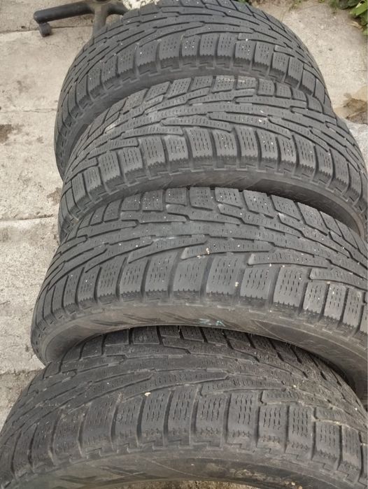 Зимові шини nokian 225/65 r17
