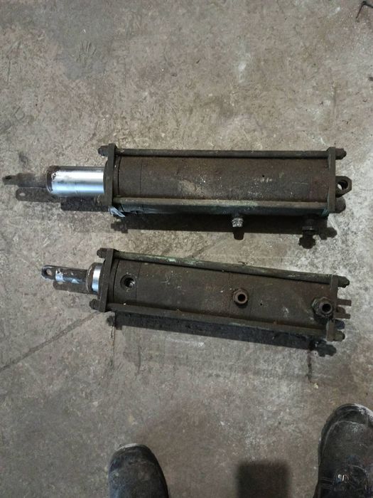 Продам гидроцилиндри