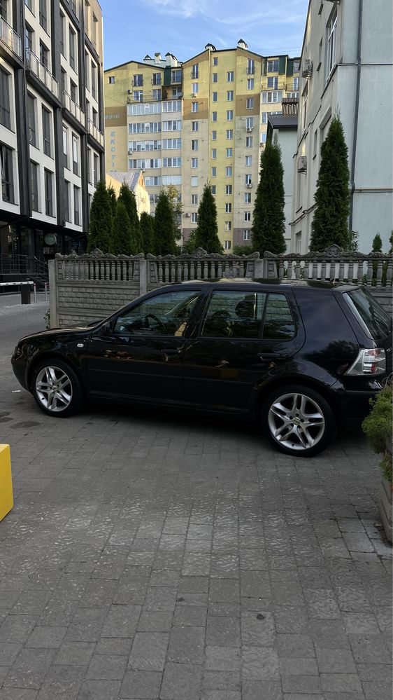 Volkswagen 4 рік 2001