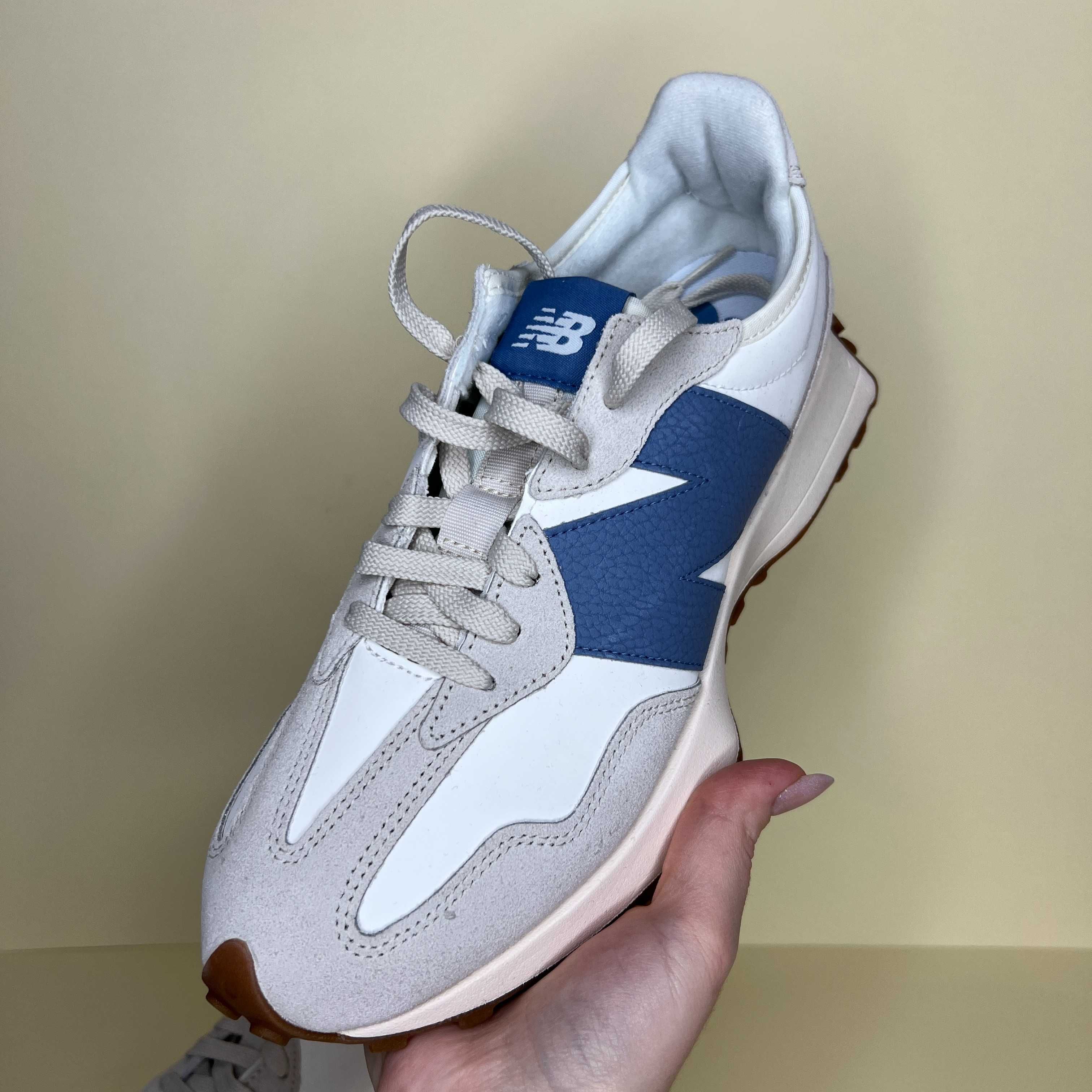 Оригінальні жіночі кросівки New Balance U327LU 42 Розмір Устілка 26,5