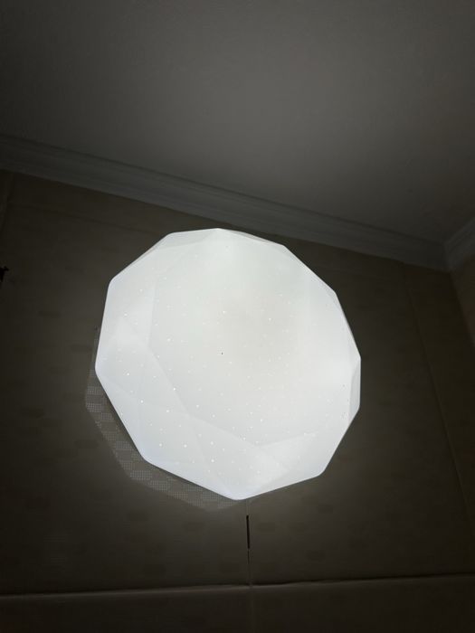Люстра лампа світло білий яскравий лед LED