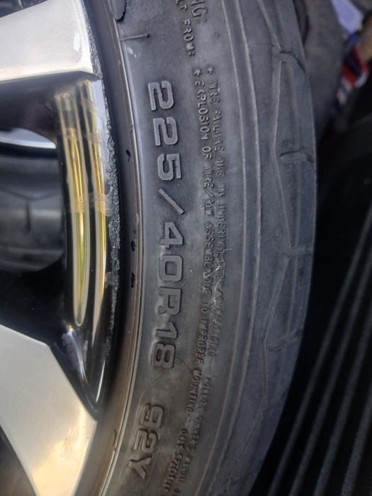 Koła 5x112 57,1 otwór  et35  Komplet 18cali 225/40R18 lato