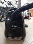 #Пилосос AEG (потужний,б/в);
Ціна-2100 грн.