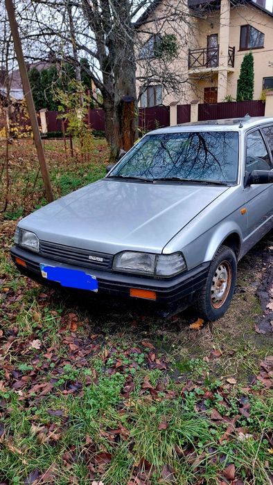 Mazda 323 універсал