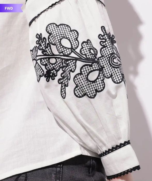 Белая рубашка вышиванка оверсайз Merser&Medison