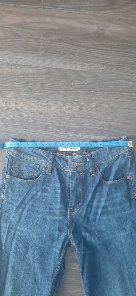 Oryginalne jeansy Levis staight 627 rS