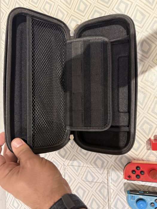 Nintendo Switch + Acessorios + Joycons Extra e 5 Jogos