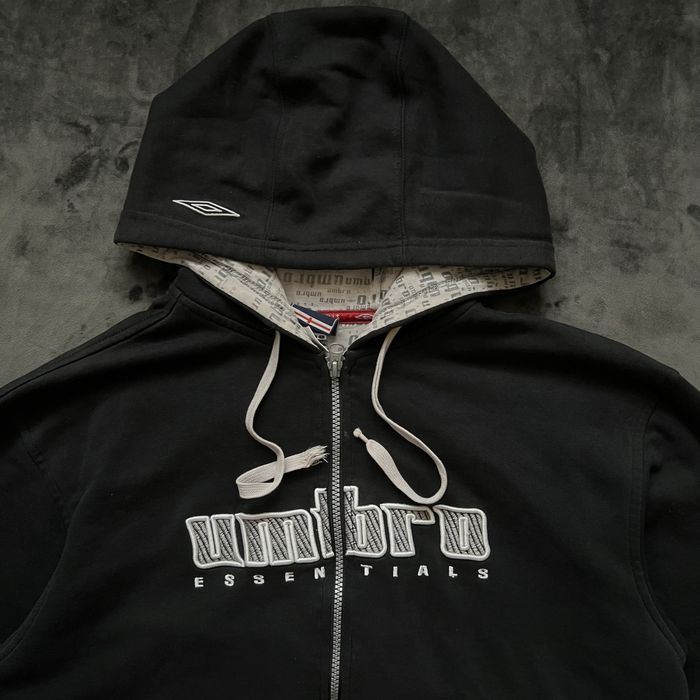 Зіпка Umbro original центр logo
