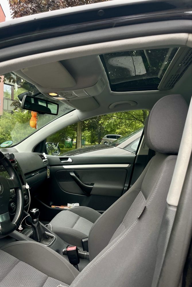 Volkswagen Golf V 1.4 benzyna 2007 roku